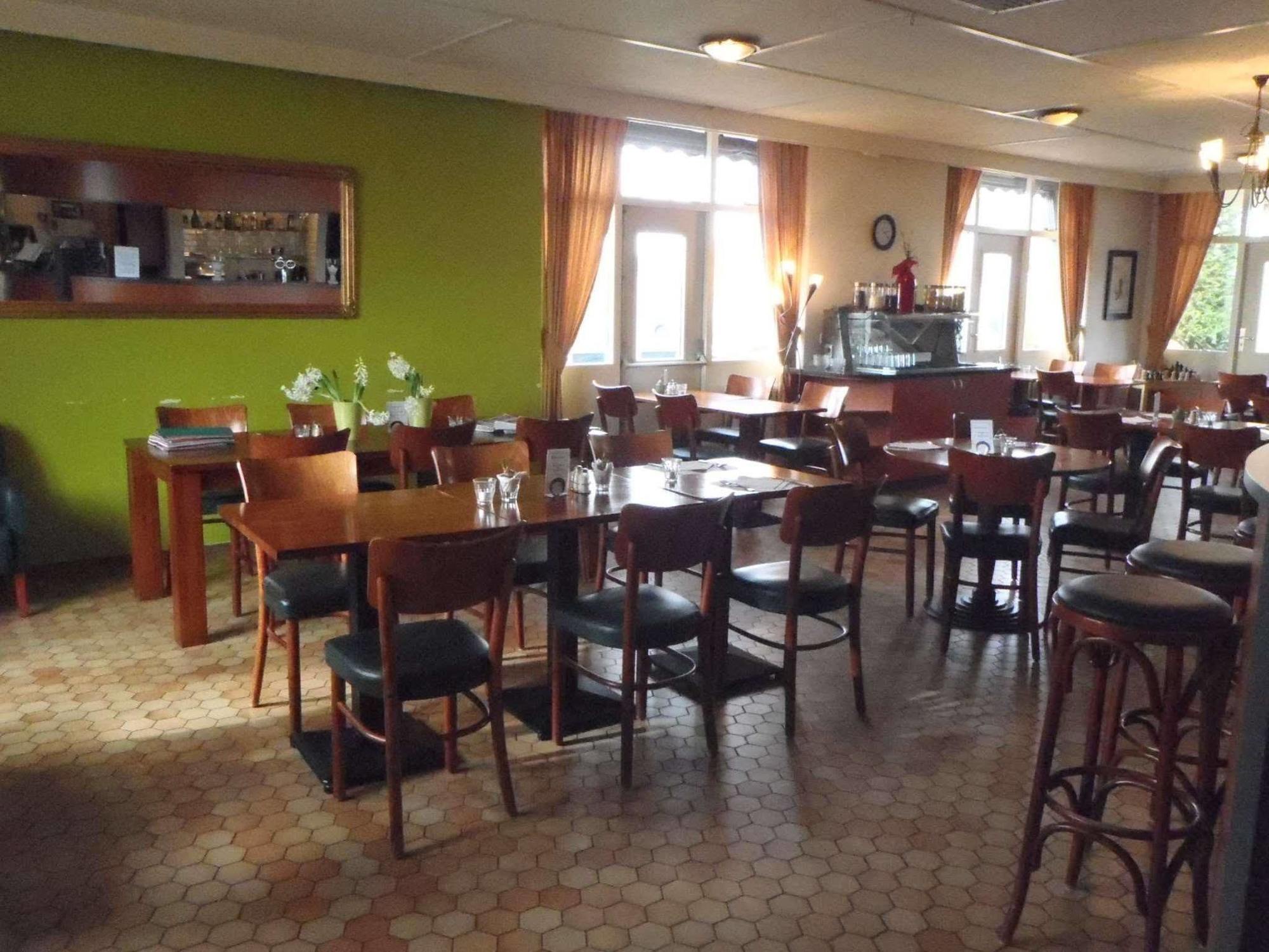 Campanile Hotel & Restaurant Leeuwarden Esterno foto